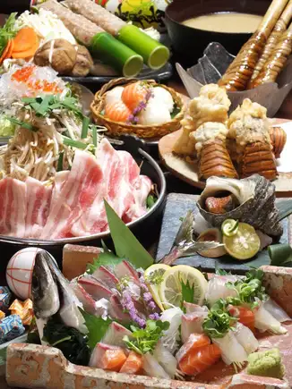 !刺盛4種+鶏だんご鍋付9品コース2h[日本酒16種飲み放付き6000円