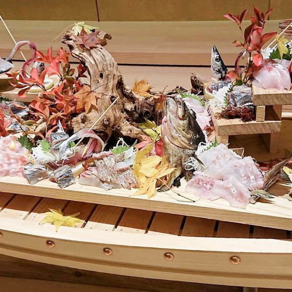 寿司や道産食材を使用。会食、観光、慶事に特化した宴会専用の個室店。