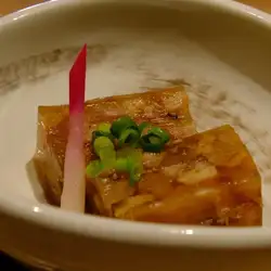 薑柚味和牛牛筋凍。