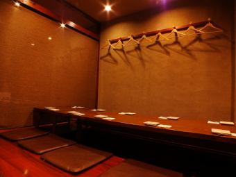 [1st floor] We have private rooms for 8 people, 10 people, etc.It can accommodate up to 50 people.