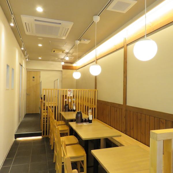 The interior of the store, with background music, is a high-quality Japanese space filled with a sense of cleanliness.You can relax and forget about the time even during a short break ◎
