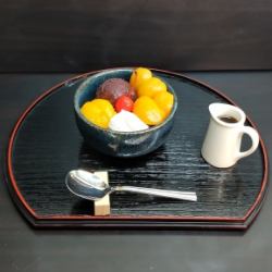 Seasonal apricot anmitsu (limited time only)