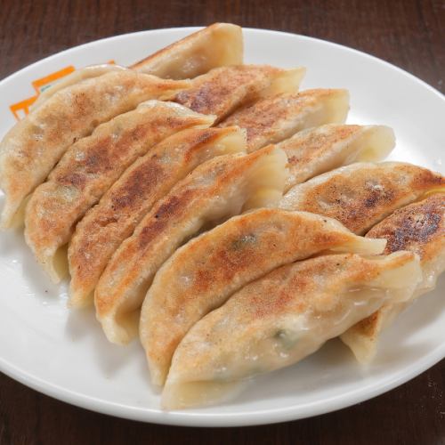 【一つ一つ手作りでご提供◎】焼き餃子　420円(税込)