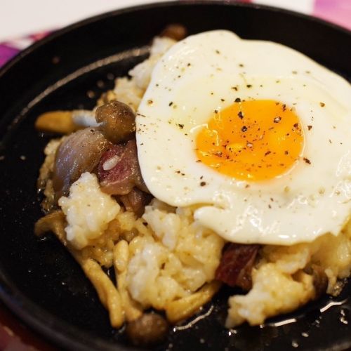 鹿ベーコンエッグライス