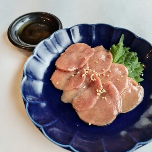 馬キンタマ刺し