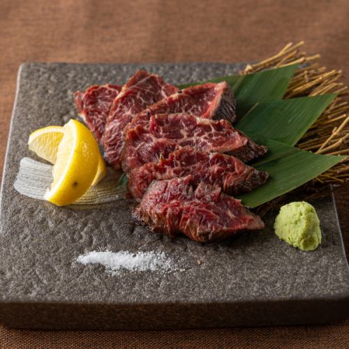 黒毛和牛炭火焼き