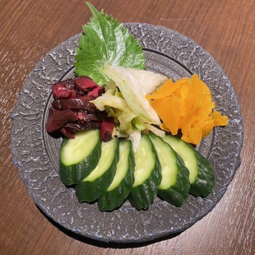 漬物盛り合わせ