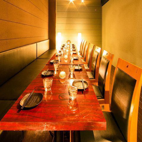 The Shinjuku branch is a spacious and fashionable meat bar with a total of 80 seats, allowing you to relax and enjoy your time.For girls' parties, group parties, drinking parties, and private parties in Shinjuku♪