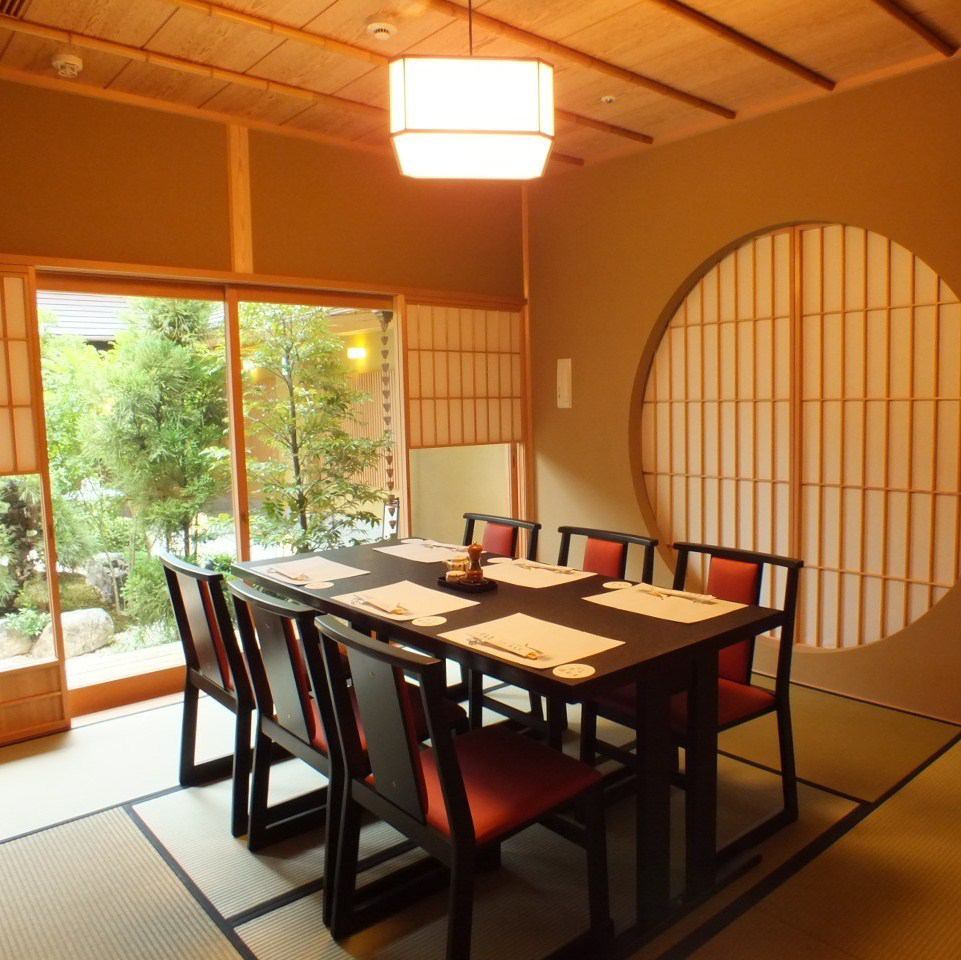 A private room is OK for 2 people! Enjoy your meal in a private room with a calm atmosphere♪