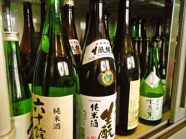 飲み放題付コースは、本格的な料理が楽しめるのにリーズナブル。