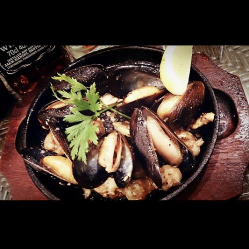 Mussels Sauteed in Butter