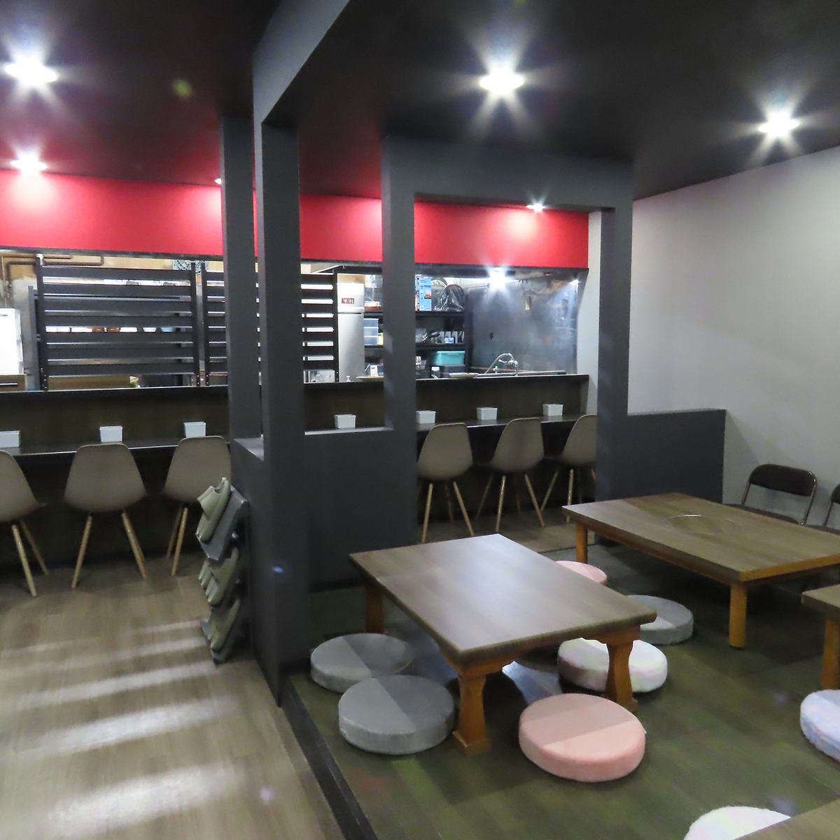 お座敷席完備!お子様連れにはソフトドリンク飲み放題も♪