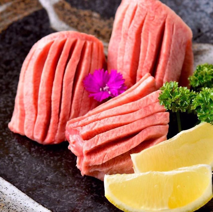 A 5-minute walk from Shibuya Station! Savor high-quality dishes in a yakiniku restaurant that sticks to the sauce of the hormones