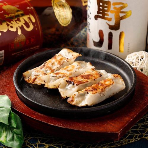 鉄なべ焼き餃子