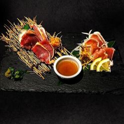 地鶏の肉刺し盛り合わせ