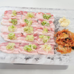 Samgyeopsal with green onion salt