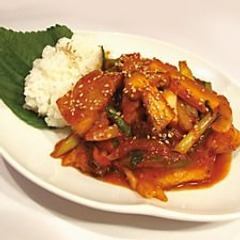 Sweet and spicy stir-fried pork bowl