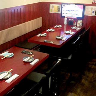 全席ゆったりお寛ぎいただけるテーブル席をご用意◎全20席の店内はお客様の人数に合わせてご用意をさせていただきますので、お気軽にご来店下さい。