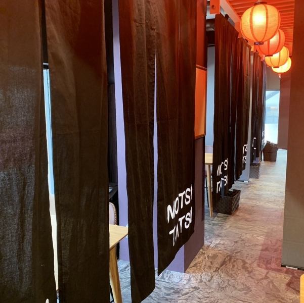 全席に間仕切りを設けられた半個室仕様◎デートや宴会にゆっくりお過ごし頂けます!