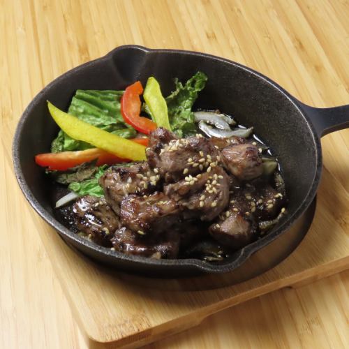 厳選中落カルビサイコロステーキ