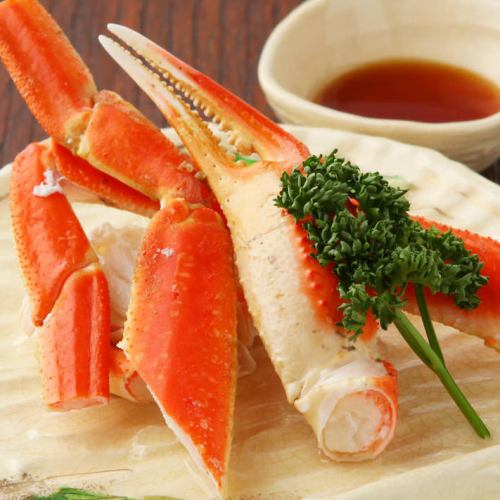 8000円～のコースはお造りがマグロや鯛になったり、ステーキがついたり等、品数と内容が変わります。。