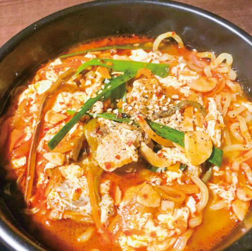 ユッケジャンラーメン