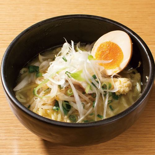 鶏白湯ラーメン