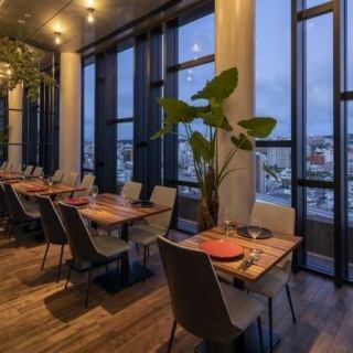 ☆ホテル最上階☆夜景が愉しめるレストラン☆半個室でお楽しみいただけます。