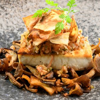 [Lunch] [Fish dish] Half buffet with main course for adults (ages 13 and over)