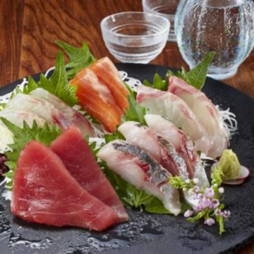 120分飲み放題付き!【名物もつ鍋、豪華おすすめ鮮魚刺身5種含む9品7000円→6500円コース】