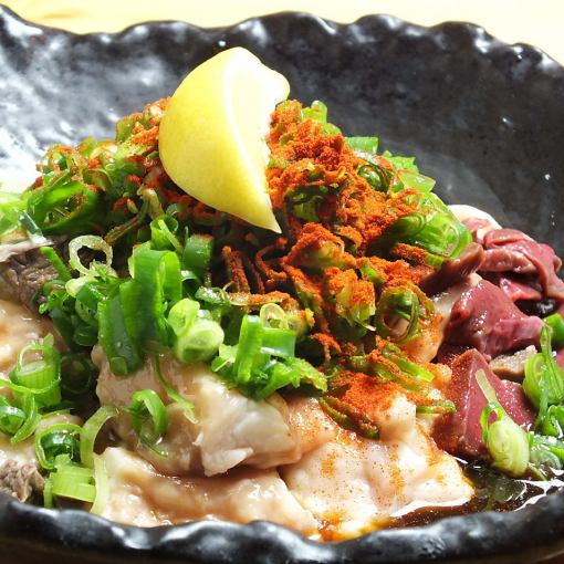 【期間限定！時間無制限飲み放題】鍋なし！もつ焼き、鶏唐大、海鮮お刺身含む全10品6000円コース