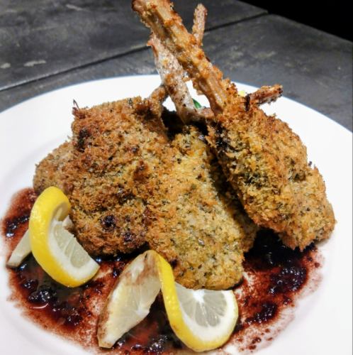 仔牛フレンチラックの香草パン粉焼き