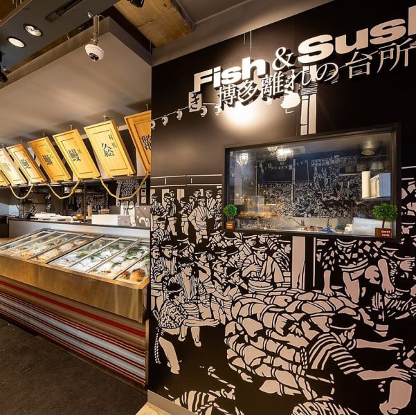 当店はまるで小さなテーマパークのように、個性豊かな7つのエリアが皆様をお迎えいたします◎職人の技と目利きが光る鮮魚・鮨エリア、一流料理人が腕をふるう本格中華エリア、CHARCUTERIEやDELICATESSENなど、それぞれの料理に特化した空間で、視覚と味覚の両方からお食事を楽しんでいただけます。ぜひご来店ください♪