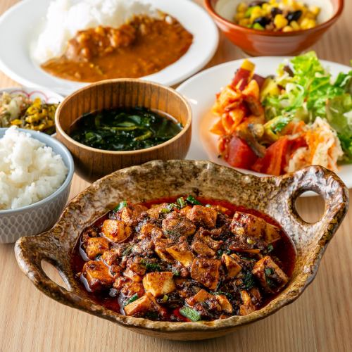 【食の集合体】様々なジャンルが集結した自慢の逸品たち