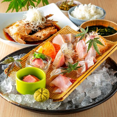 【海鮮定食】市場直送の新鮮な魚介類を使用♪