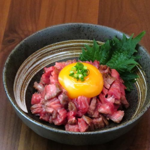 【ユッケ】鮮度が決め手◎新鮮なお肉を使用！