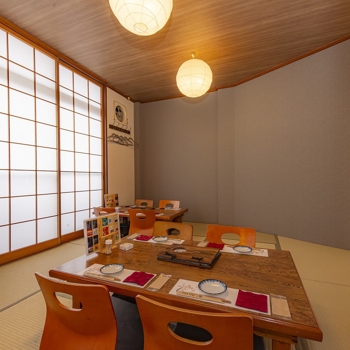 少人数でもご利用可能な個室席をご用意しております!