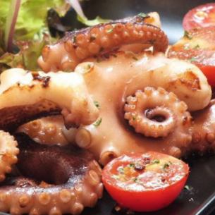 Stir-fried octopus and anchovies