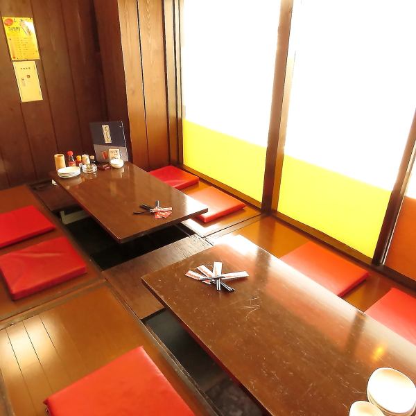 A popular digging kotatsu where you can take your shoes off and relax relaxedly is available for 4 people x 3 seats! Up to 16 people can use it.