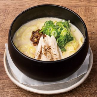 Chicken hot water ramen