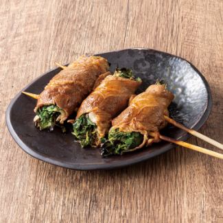 牛肉のカイワレ肉巻き串