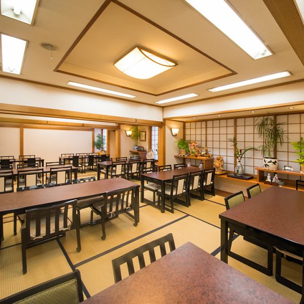 【◆◇~Private rooms available, can be used for various occasions~◇◆】A peaceful atmosphere and delicious sushi are waiting for you in our banquet space.Please enjoy each dish to your heart's content, one plate at a time, to color your time with your loved ones.Private rooms are available for small to large groups.Please use it in various scenes such as various banquets, year-end parties, Buddhist memorial services, and auspicious occasions.