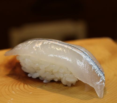 さより
