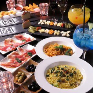 【女子会コース】華やかな店内で非日常なひと時を　飲み放題付き3500円(税込)