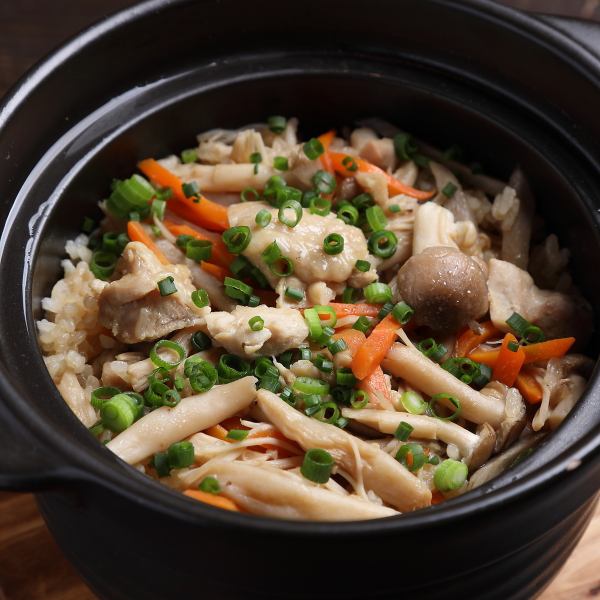 鳥五目の土鍋ご飯