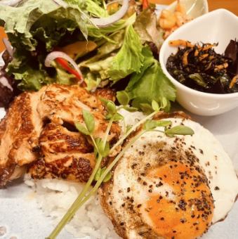 彩り野菜とタイ風ガイヤーン （単品）