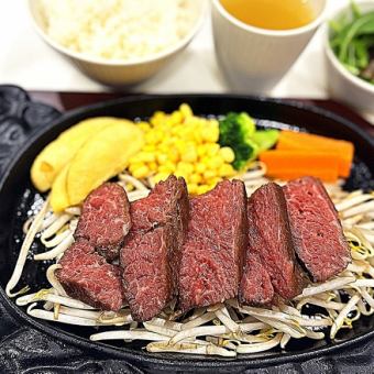 【ランチ】ハラミステーキランチ１５０ｇ　１５８０円（税込）全４品