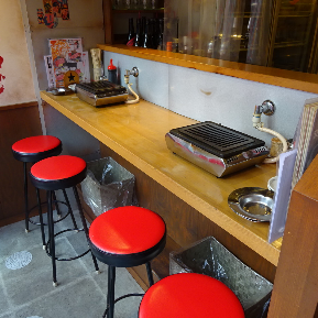 Seats immediately after entering the first floor.There are 2 × 2 seats.Actually, secret popular seats.Two people slowly or welcome one person as well! When you want to have a grilled meat for one person, here!