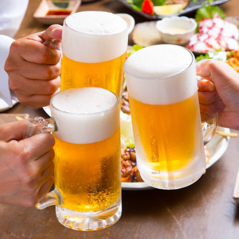 80種類以上のドリンクメニューが2時間飲み放題で2200円！
