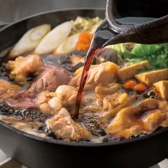 【3時間飲み放題付】名物とりすき鍋と贅沢う巻き玉子を愉しむ「名物コース」全11品 7,000円